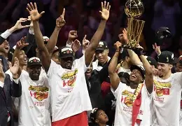 九游体育app-窗口期多伦多猛龙扳平良机：意大利杯节点到来，态度坚定，更衣室氛围转暖的简单介绍